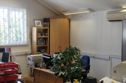 Desk available in a shared office in NW11 8SR area