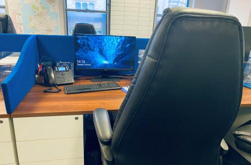 Rent yourself a desk no contract £10.00 per day in Manchester City Centre