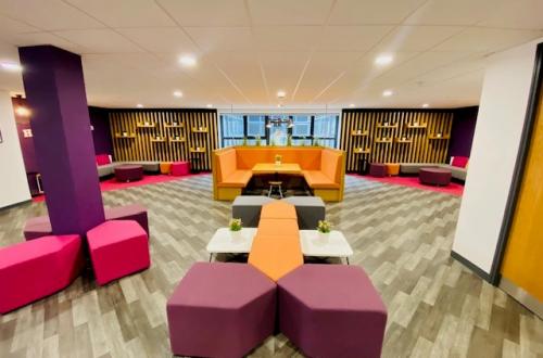Lounge 2