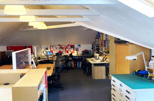 Desk in friendly loft space in Bromley