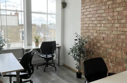 Private office space to rent in St Katherines Dock area