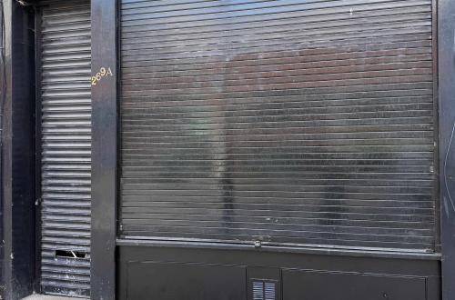 Modern Secure Commercial Unit – Ideal for Office, Beauty, or Studio Use