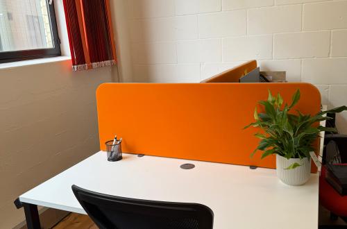 24Hr Access Zone 1 London – Fully Equipped Office Desk