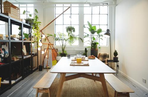 Desks available in stunning open plan studio, Peckham