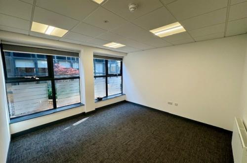 Office 27 - 156 sq.ft