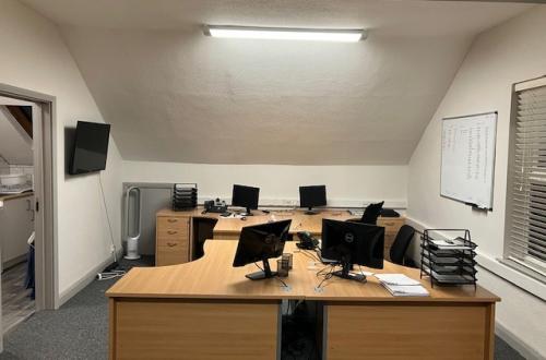1-4 desks for rent in professional recently Refurbed Office including Kitchen Cheadle Hulme, Stockport - Month to month or longer